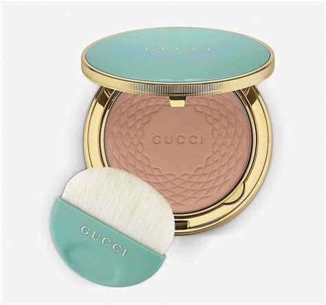 gucci éclat soleil bronzing powder.